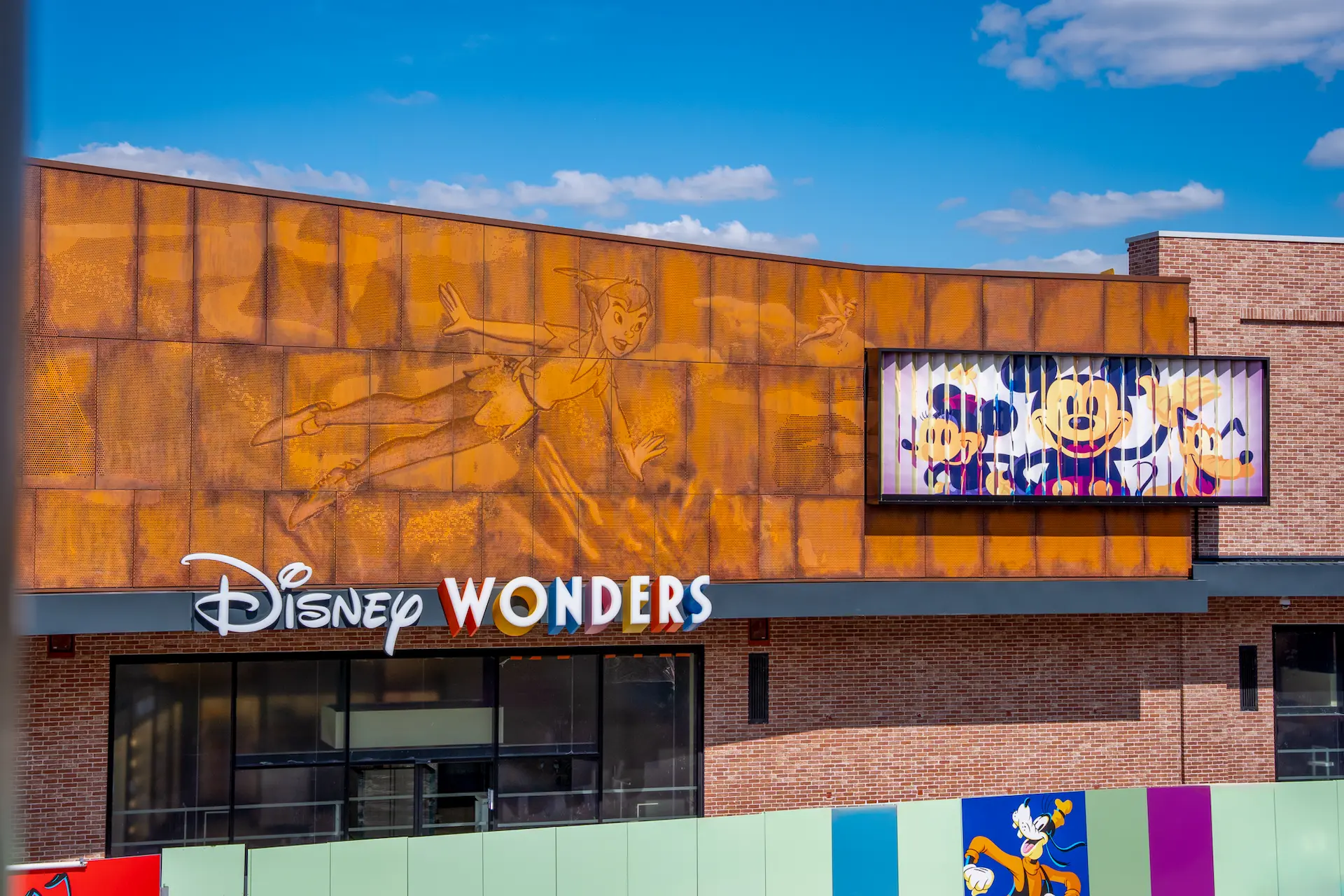 Disney Wonders, de nieuwe Disney winkel in Disney Village